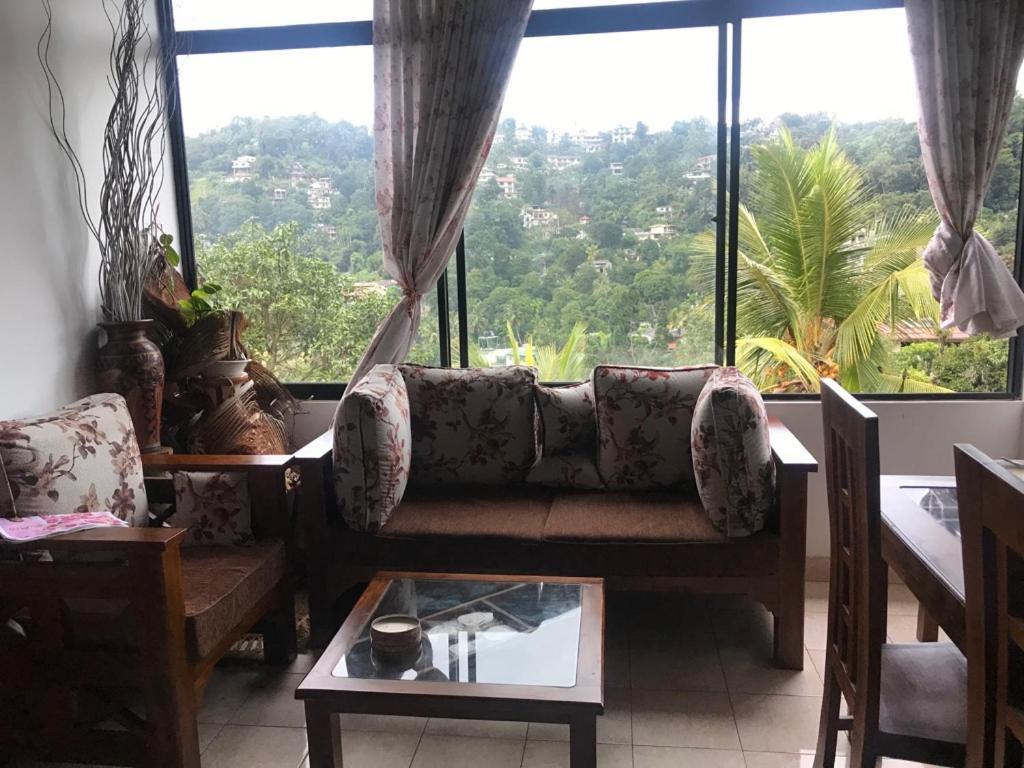 Luxury Apartment The Walkers Nest Kandy Ngoại thất bức ảnh