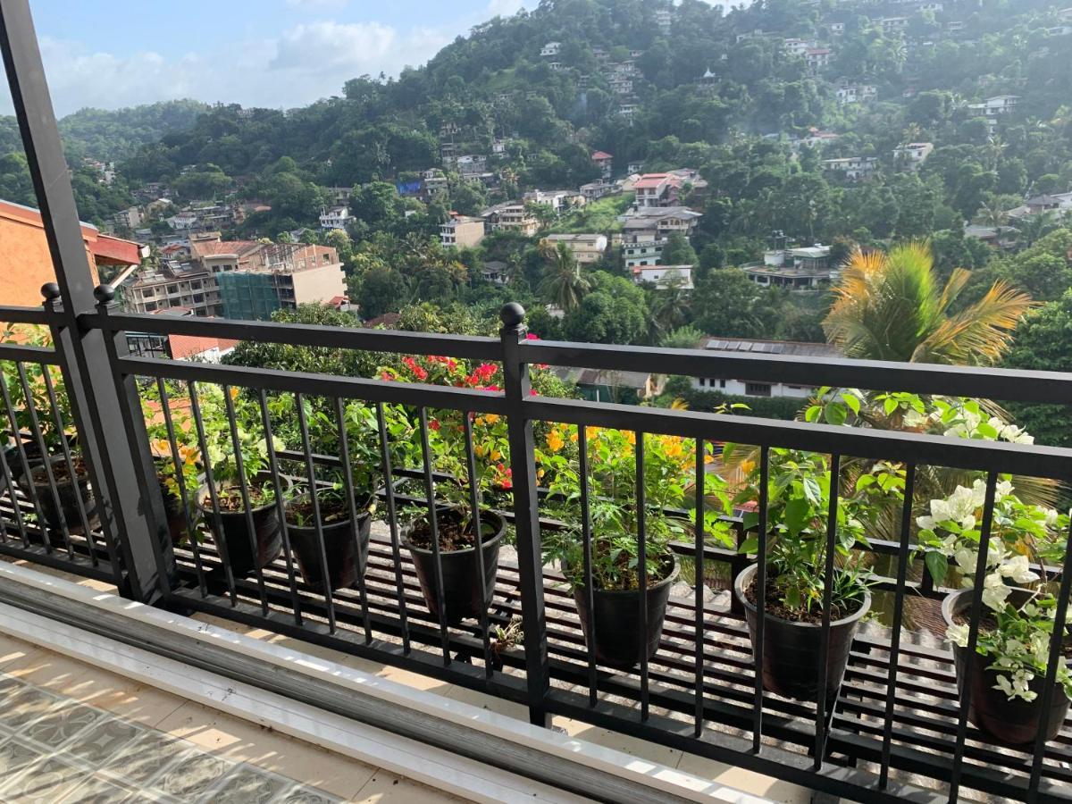 Luxury Apartment The Walkers Nest Kandy Ngoại thất bức ảnh